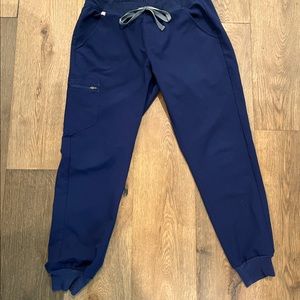 Figs Zamora scrub joggers, size M, navy, like new!